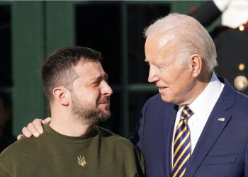 Bideni lejon Ukrainën të përdorë armët amerikane për të goditur brenda Rusisë