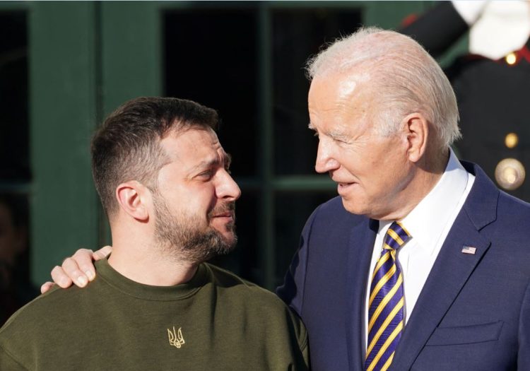 Bideni lejon Ukrainën të përdorë armët amerikane për të goditur brenda Rusisë