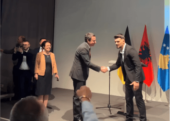 Gërvalla falënderon mërgatën për pritjen madhështore në Frankfurt (VIDEO)