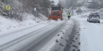 Reshjet e shiut dhe borës mobilizojnë shërbimet e Policisë së Shqipërisë