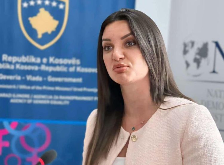 Deputetja Statovci: Mjekëve specialist i’u është rritur rroga për 116 për qind, LDK s’i ka rritur kurrë sa ishte në pushtet