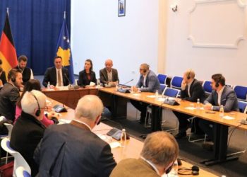 Kryetari Konjufca pret në takim anëtarët e komisionit për Buxhet dhe Financa të Parlamentit të Bavarisë