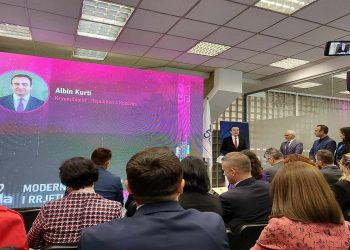 Kryeministri Kurti: E ardhmja e Telekomit është e sigurt (Video)