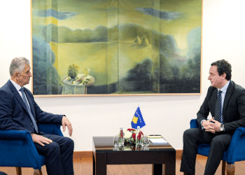 Uglanin e njofton Kurtin për betejën që partia e tij e zhvillon për Sanxhakun dhe të drejtat e njeriut