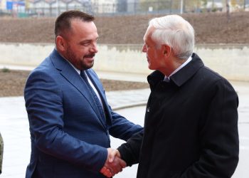 Ministri Maqedonci takon gjeneralin Clark, shpreh mirënjohjen e Kosovës për ndërhyrjen e NATO-s