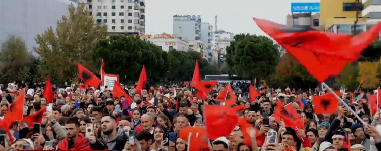 Festat e nëntorit, mbizotërojnë udhëtimet jashtë, shqiptarët zgjedhin më shumë Turqinë