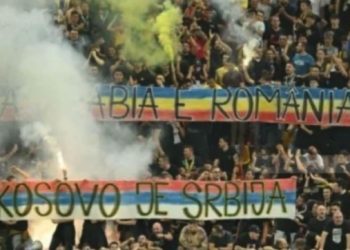 Gazetari rumun i del në mbrojtje Kosovës, ia tregon turpin rumunëve