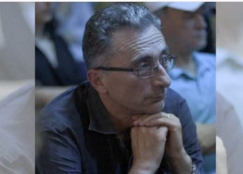 Një analizë e shkëlqyer mbi gjuhët zyrtare në Maqedoninë e Veriut nga Hysamedin Feraj: Amandamenti V pika 1;