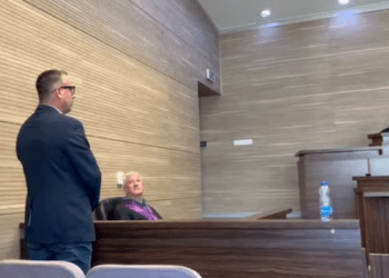 Deklarohet fajtor i akuzuari se e k*anosi gazetarin Vehbi Kajtazin duke i thënë se do të lyejë me benzinë