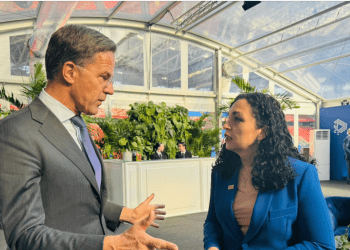 Osmani në Budapest takohet me Shefin e NATO-s: Diskutime të vazhdueshme për situatën e sigurisë në Kosovë