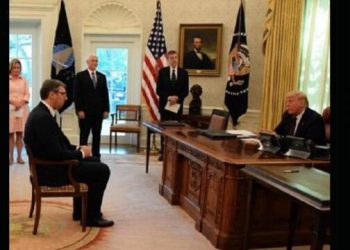 Profesori universitar, Vuçiqit: Mos u gëzo për fitoren e Trump, gënjeshtarët e mashtruesit nuk i duan as f*ashistët