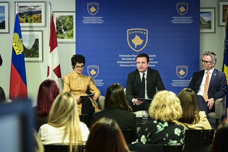 Kurti bashkëbisedoi me sipërmarrëse, profesioniste dhe akademike nga diaspora jonë në Zvicër