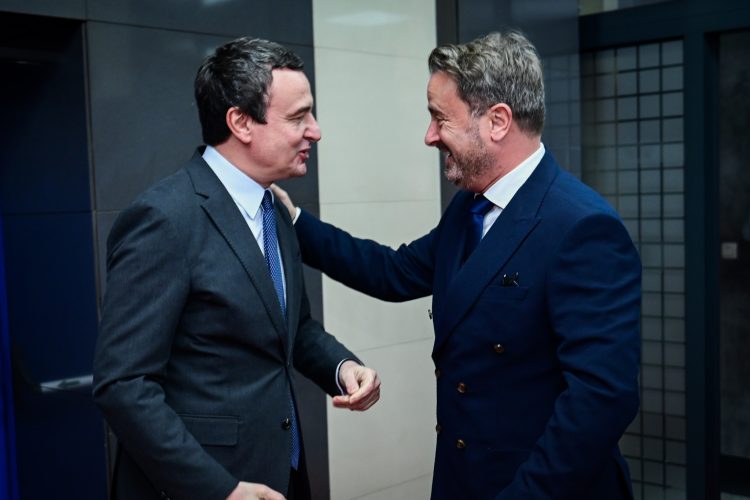 Kurti e falënderon Bettelin për mbështetjen që vendi i tij po i jep Kosovës në organizatat ndërkombëtare e KiE