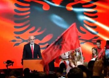 Shqipëria feston sot 80-vjetorin e Çlirimit, Edi Rama ndan urimin e veçantë