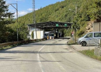 Ndalohet një person në kufi me Serbinë, dyshohet se po fuste disa vula të strukturave paralele serbe