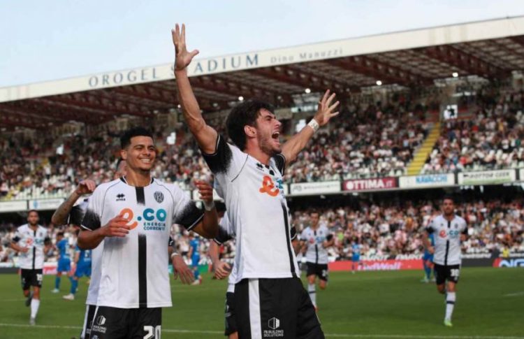 Klubi i Serie A ofron 10 milionë euro për Kristian Shpendin