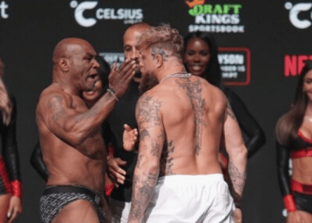 Mike Tyson nuk ndryshon kurrë, godet kundërshtarin(Video)