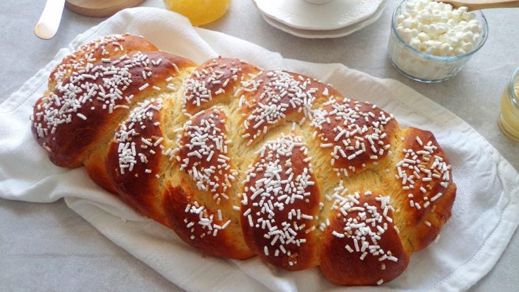 Nusëza me brumë të ardhur, delikate e të shijshme