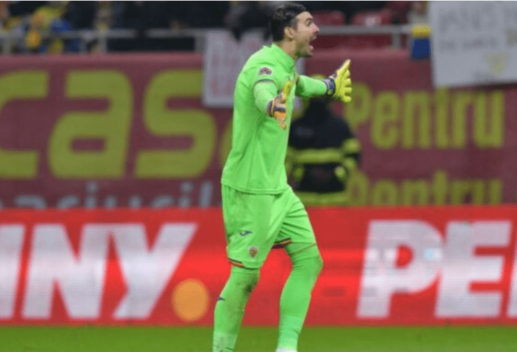 ‘Pritën nga minuta e parë deri në minutën e fundit për një këngë’, portieri i Rumanisë flet pas incidentit