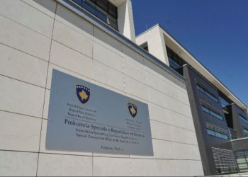 Aksion në 14 lokacione, policia arreston 20 persona, sekuestron 120 mijë euro, vetura, kompjuterë e dokumente