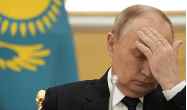 Hakerët surprizojnë Putinin gjatë vizitës në Kazakistan, presidenti rus pritet me flamurin ukrainas gjatë vizitës zyrtare(Video)