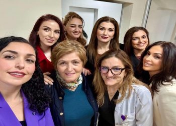 Presidentja Osmani kryen mamografi në QKUK: Zbulimi i hershëm shpëton jetë