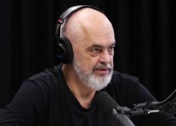 ‘Futem në ‘shpellë’ dhe bëj detoks’, Rama ndan detajin nga jeta: Të shtunave ose të dielave zhys duart në baltë dhe…