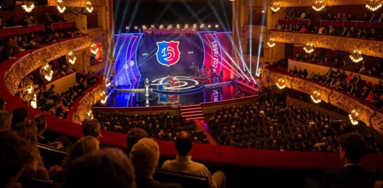 Laporta: Xavi na dha shpresë, do të kemi stadiumin më të mirë në pesë kontinente