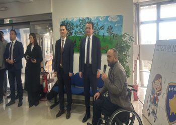 Kurti në Handikos: Përkrahjen ndaj jush e kemi borxh si shtet