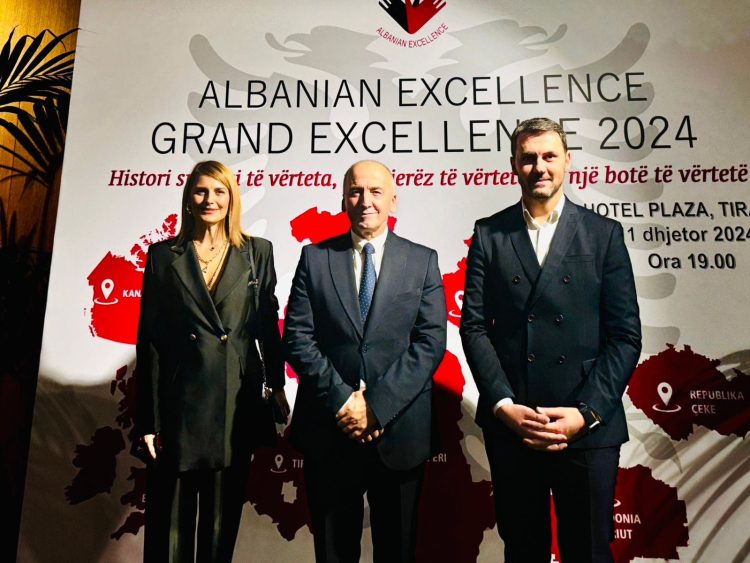 Gazmend Muhaxheri e fiton çmimin“Grand Excellence 2024”