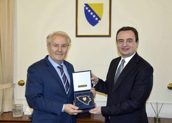Kurti në Sarajevë: BeH duhet sa më parë të rafitikojë marrëveshjen për letërnjoftimet me Kosovën