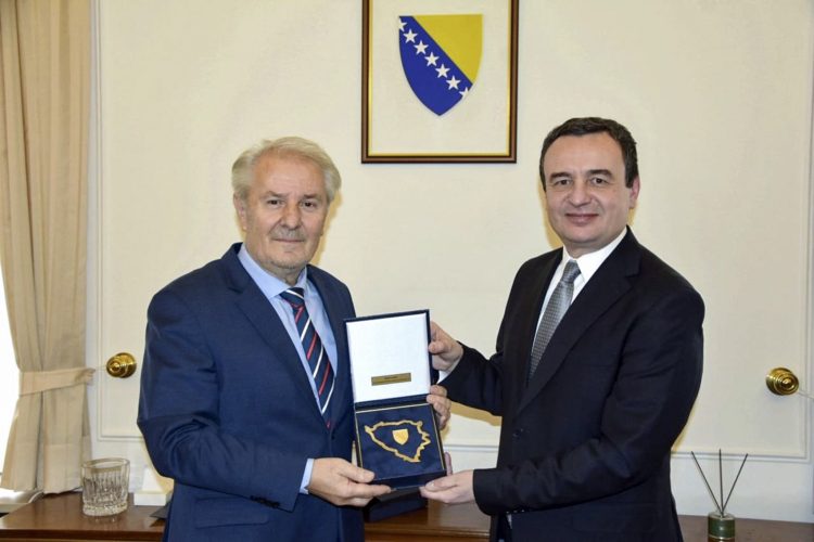 Kurti në Sarajevë: BeH duhet sa më parë të rafitikojë marrëveshjen për letërnjoftimet me Kosovën
