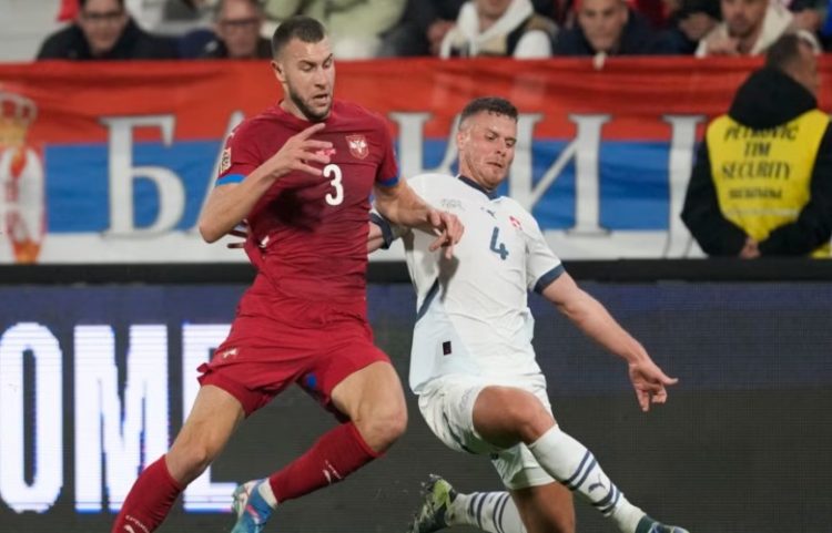 UEFA e dënon Serbinë për sjellje raciste të tifozëve serbë