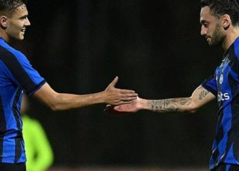 Çalhanoglu për Asllanin: E kam si vëlla të vogël