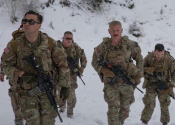 Amerikanët patrullojnë në veri, KFOR-i: Pjesë e misionit për të garantuar mjedis të sigurt e të qetë