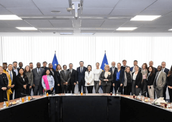 Kryeministri Kurti priti në takim pjesëmarrësit e edicionit të dytë të Forumit Ndërkombëtar ‘Ulpiana’