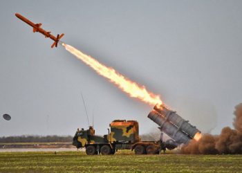 Ukraina rrit prodhimin e raketave