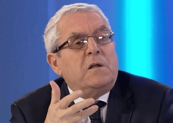 Krerët politikë shqiptarë i betohen “për besnikëri deri në vdekje” shërbimit sekret maqedonas!
