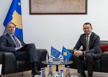 Ambasadori i BE-së Orav dhe ministri Peci flasin për bujqësinë