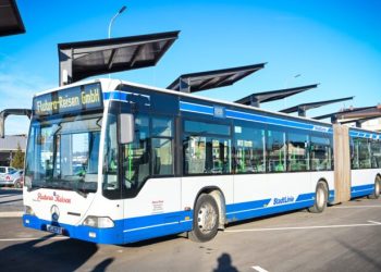 Një bashkatdhetar blen autobus për komunën e Podujevës