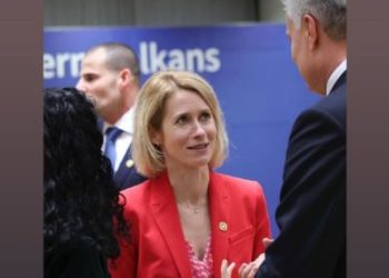 Kaja Kallas ndan foto me Vjosa Osmanin