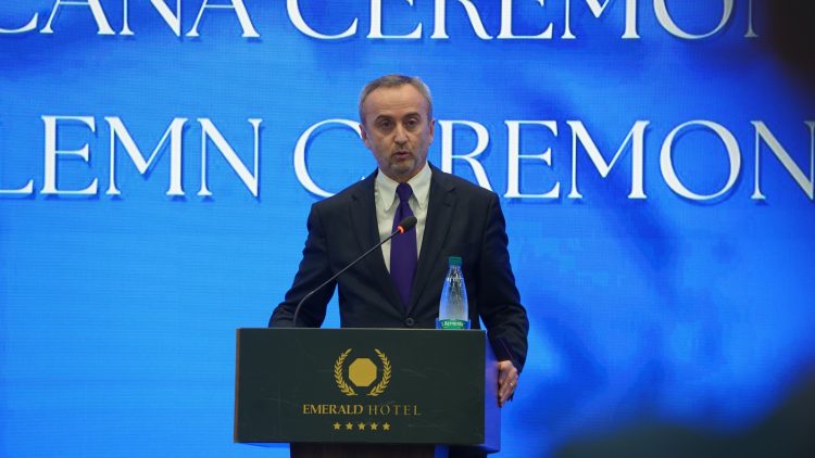 Sot u bë pranim-dorëzimi i detyrës së kryetarit të ri të Kushtetueses