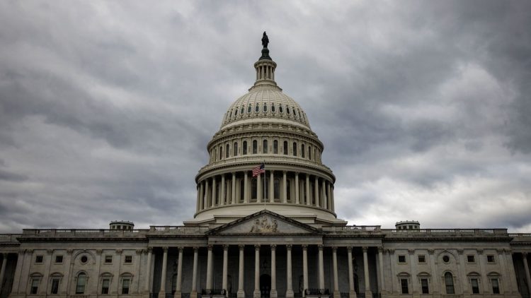 Qeveria amerikane shpëton nga bllokimi, sigurohen fonde deri në mes të marsit