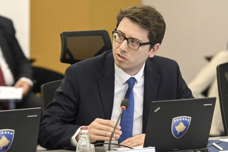 Murati tregon se kur do të ekzekutohet 100 eurot shtesë për pensionistët dhe fëmijët deri në 16 vjeç