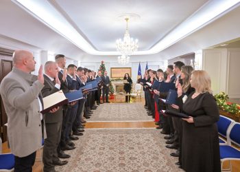 Osmani dekreton 24 prokurorë, gati gjysma gra