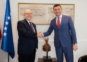 Krasniqi pret në takim lamtumirës Hovenier: Ishte kënaqësi të bashkëpunojmë, suksese miku ynë!