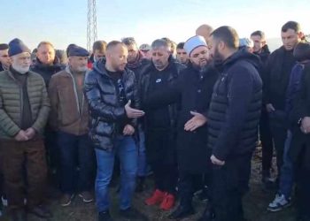 SHTRIHET DORA E FALJES / Në emër të Zotit familja Azemi fal ġjakun e Muhametit
