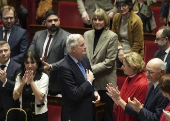 Bie qeveria në Francë