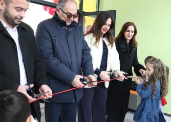 Ministrja Nagavci përuron çerdhen e re publike në Prizren