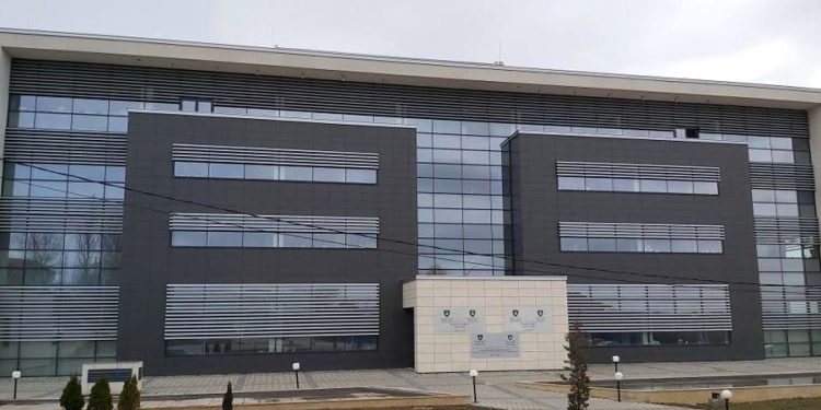 Sulmi në Ibër-Lepenc, njëri nga të dyshuarit del para gjykatës